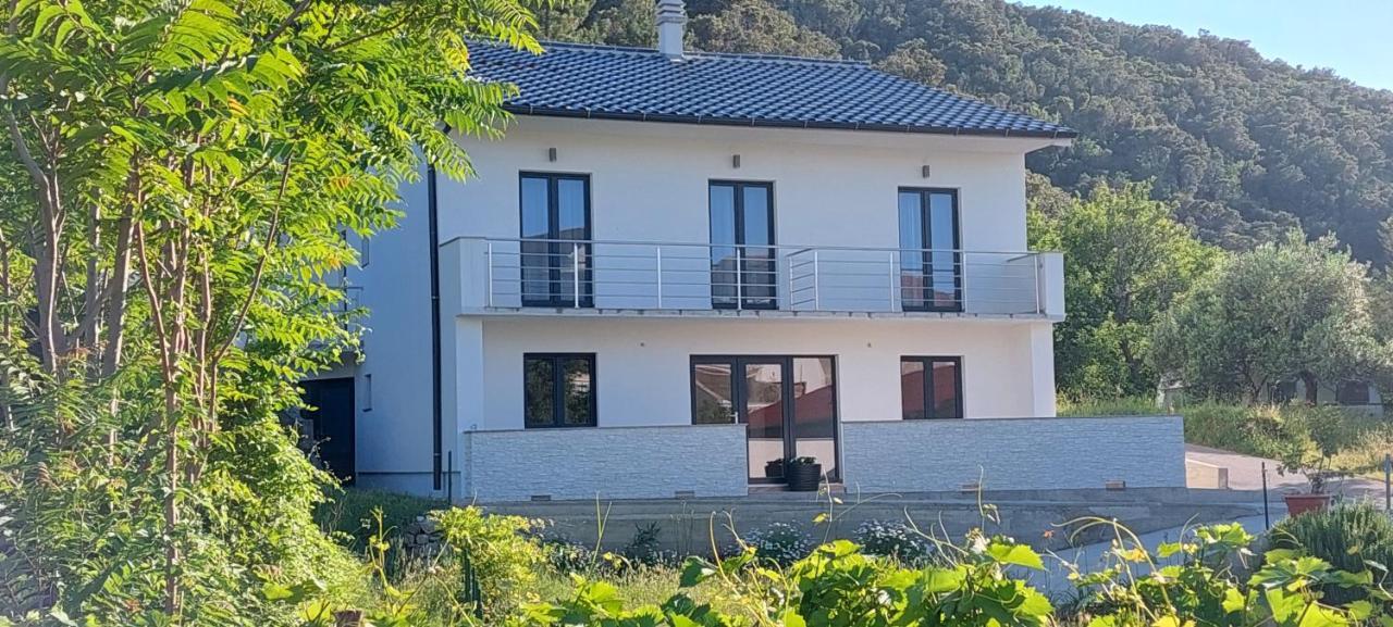 Holiday Apartments Cecilija Супетарска-Драга Экстерьер фото
