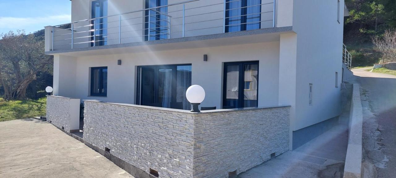 Holiday Apartments Cecilija Супетарска-Драга Экстерьер фото