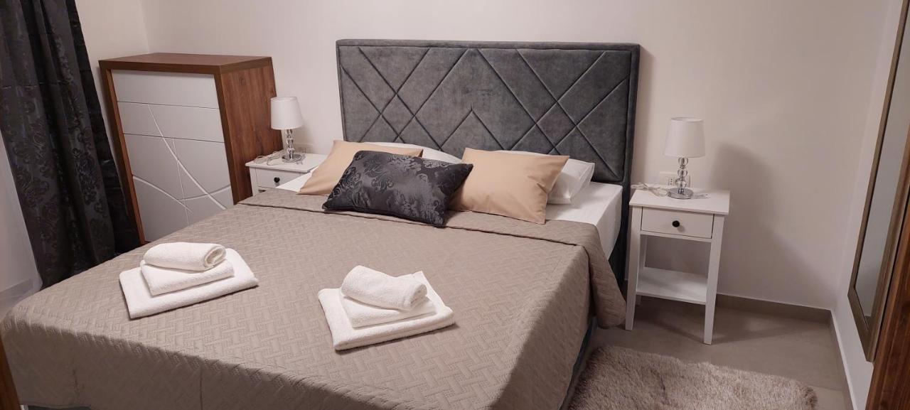 Holiday Apartments Cecilija Супетарска-Драга Экстерьер фото