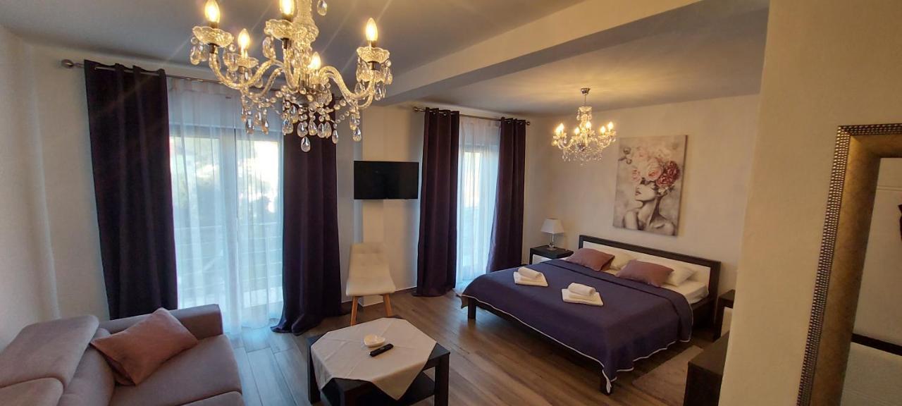 Holiday Apartments Cecilija Супетарска-Драга Экстерьер фото